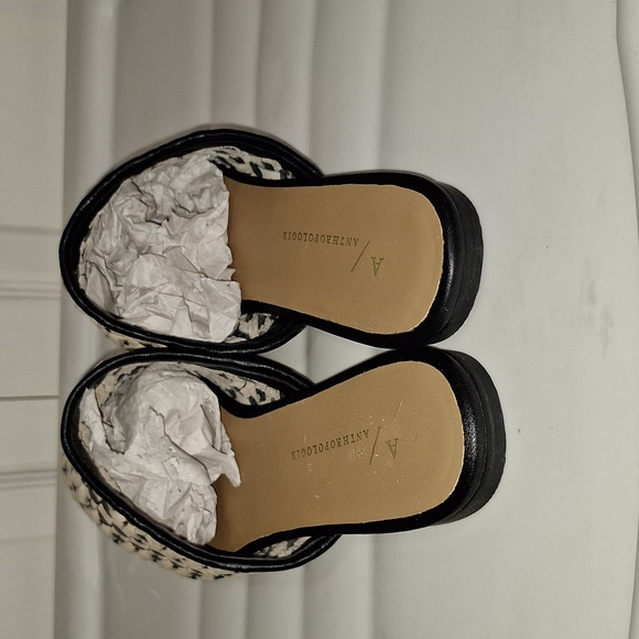 Anthropologie "Nisolo" go-to slip-on flats mules - woven leather - beige/black - Picture 4 of 11